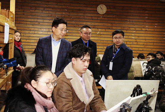 省教育考试院纪委书记曹文才一行来我校考点巡(图5)