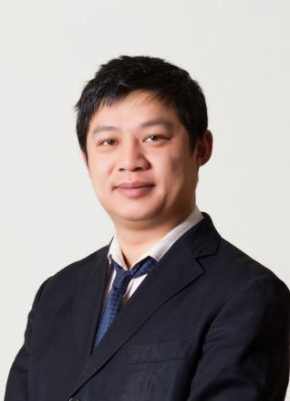 李庆国，男，硕士，副教授， 1979年9月出生，湖南怀化人，2006年毕业于中南大学，工业机器人专业教研室主任。